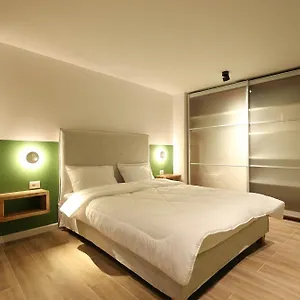  Apartment Grandstay