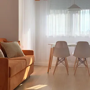 Promo April 150 Eruo 10 Nights - Colorful By The Sea Appartamento